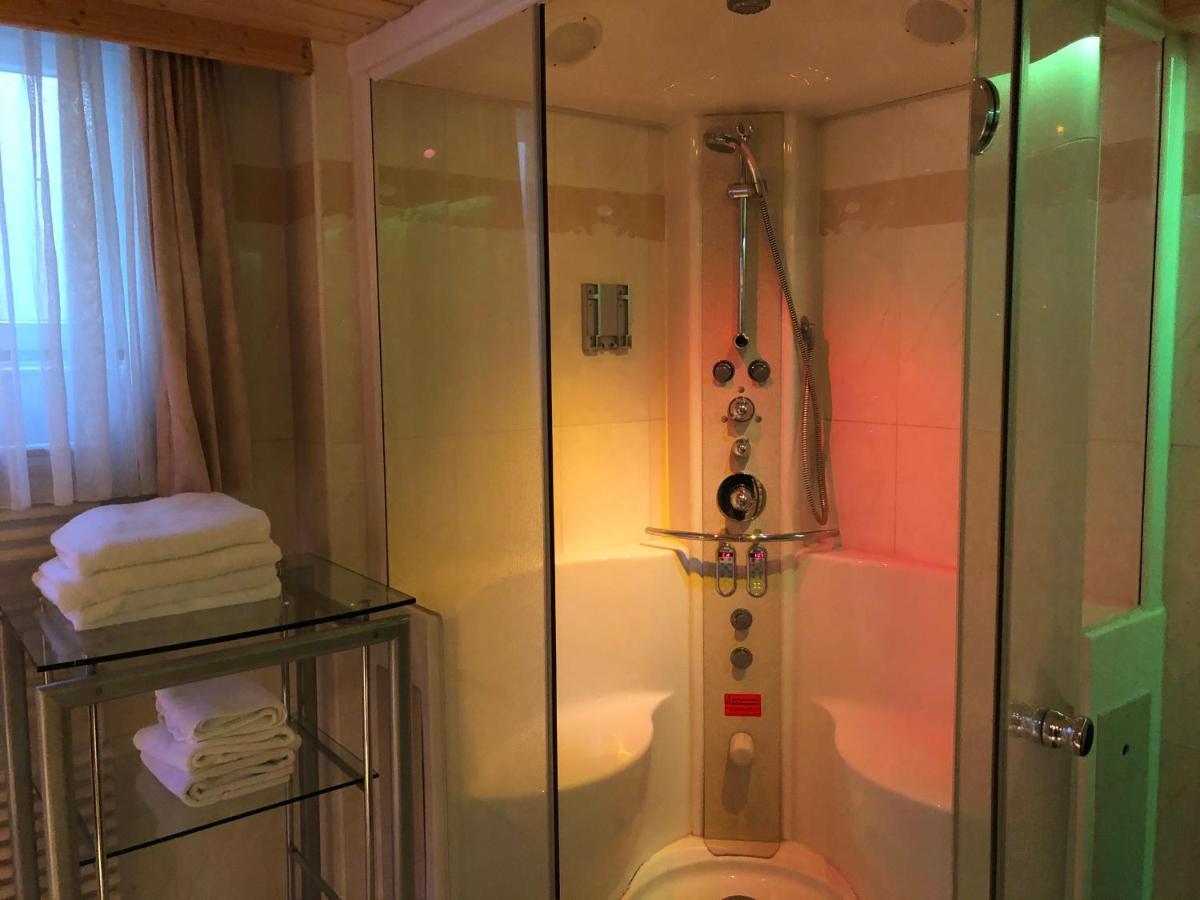 94 - Private Rooms Eichenau Extérieur photo